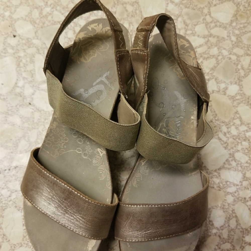 OTBT Wedges
